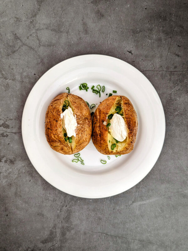 Πατάτες Γεμιστές με τυρί στο air fryer